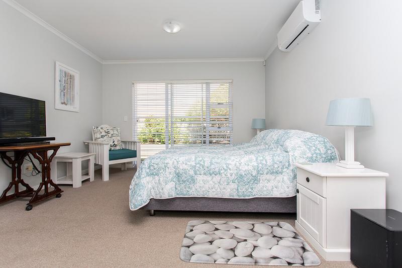 3 Bedroom Property for Sale in Sunningdale Western Cape